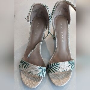 Kelly & Katie Raffia Palm Print Block Heel sandals
